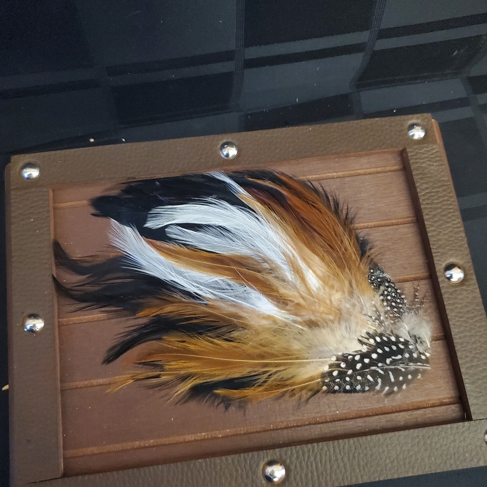 Repourposed cigar box.